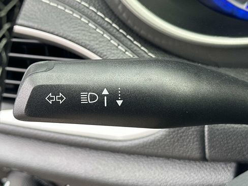 New 2026 Chrysler Pacifica Select FWD image 30