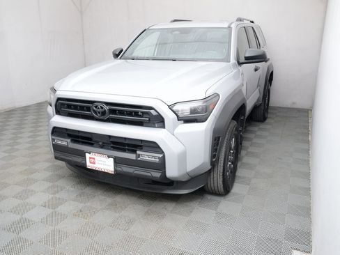 Certified 2025 Toyota 4Runner SR5 AWD/4WD image 1