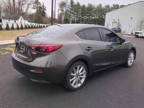 Used 2017 MAZDA MAZDA3 Touring image 4