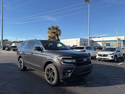 Used 2023 Ford Expedition Limited