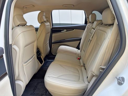 Used 2017 Lincoln MKX Select w/ Select Plus Package image 33