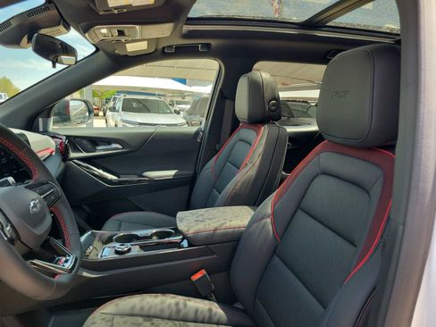 New 2026 Chevrolet Equinox RS w/ LPO, Floor Liner Package FWD image 15