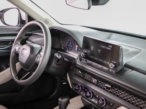 Used 2024 Honda Accord EX image 26