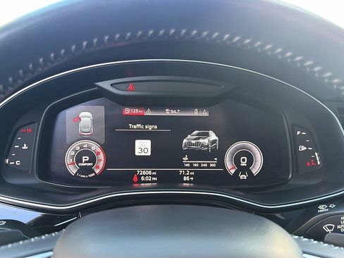 Used 2019 Audi Q8 Premium Plus w/ Premium Plus AWD/4WD image 8