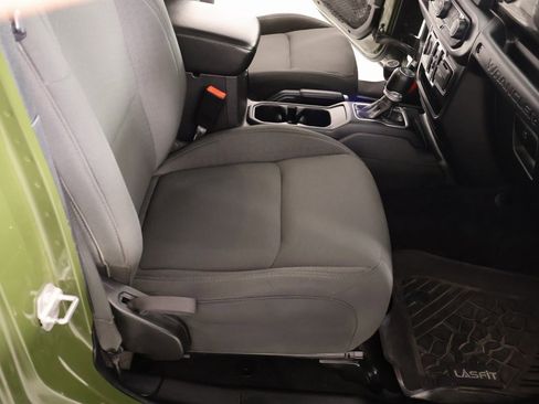 Used 2021 Jeep Wrangler Unlimited Sport image 13
