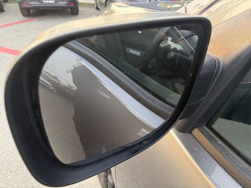 Used 2021 Nissan Titan SV w/ Accessory Utility Package image 35