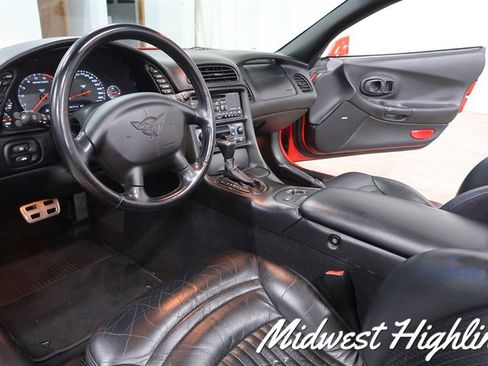 Used 2000 Chevrolet Corvette Convertible w/ Memory Pkg image 26