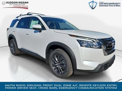 New 2025 Nissan Pathfinder SV