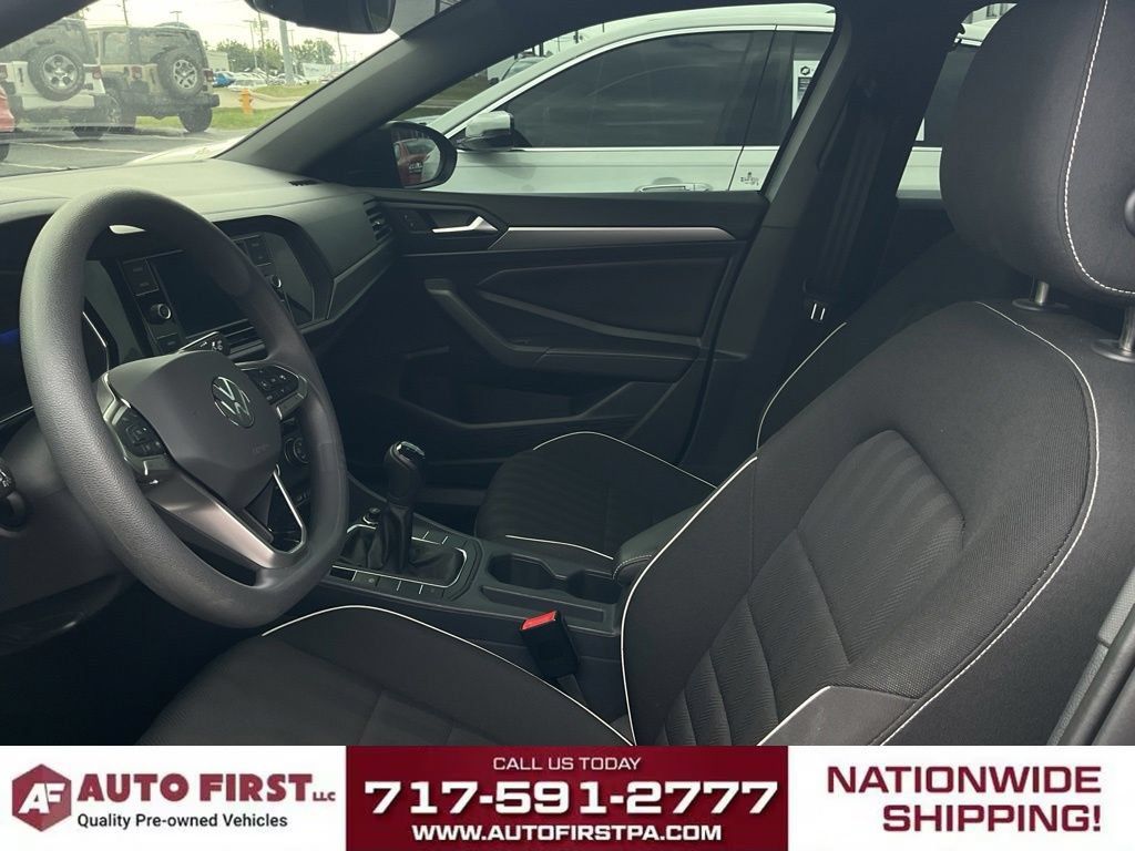 Used 2023 Volkswagen Jetta Sport FWD image 7