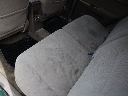 Used 2000 Toyota 4Runner SR5 w/ Upgrade Value Pkg 2 RWD image 10