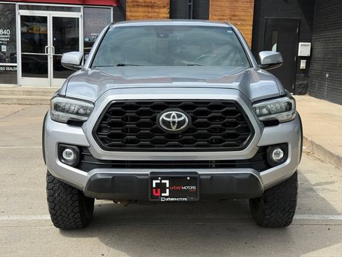Used 2020 Toyota Tacoma TRD Off-Road w/ Technology Package AWD/4WD image 7