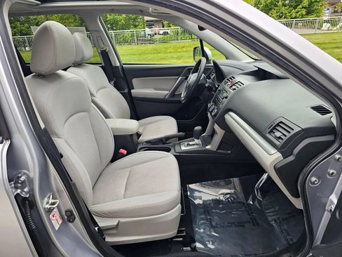 Used 2015 Subaru Forester 2.5i Premium w/ All-Weather Package AWD/4WD image 11