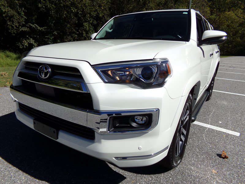 Used 2021 Toyota 4Runner Limited AWD/4WD image 2