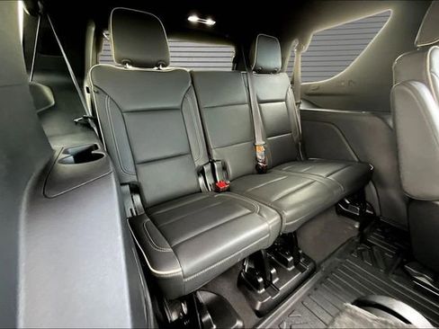 Used 2023 Chevrolet Tahoe Premier w/ Advanced Technology Package AWD/4WD image 25