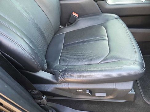 Used 2019 Ford Expedition Max Limited image 20