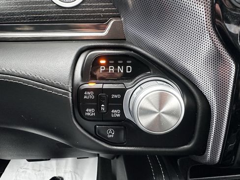 Used 2020 RAM 1500 Limited image 17