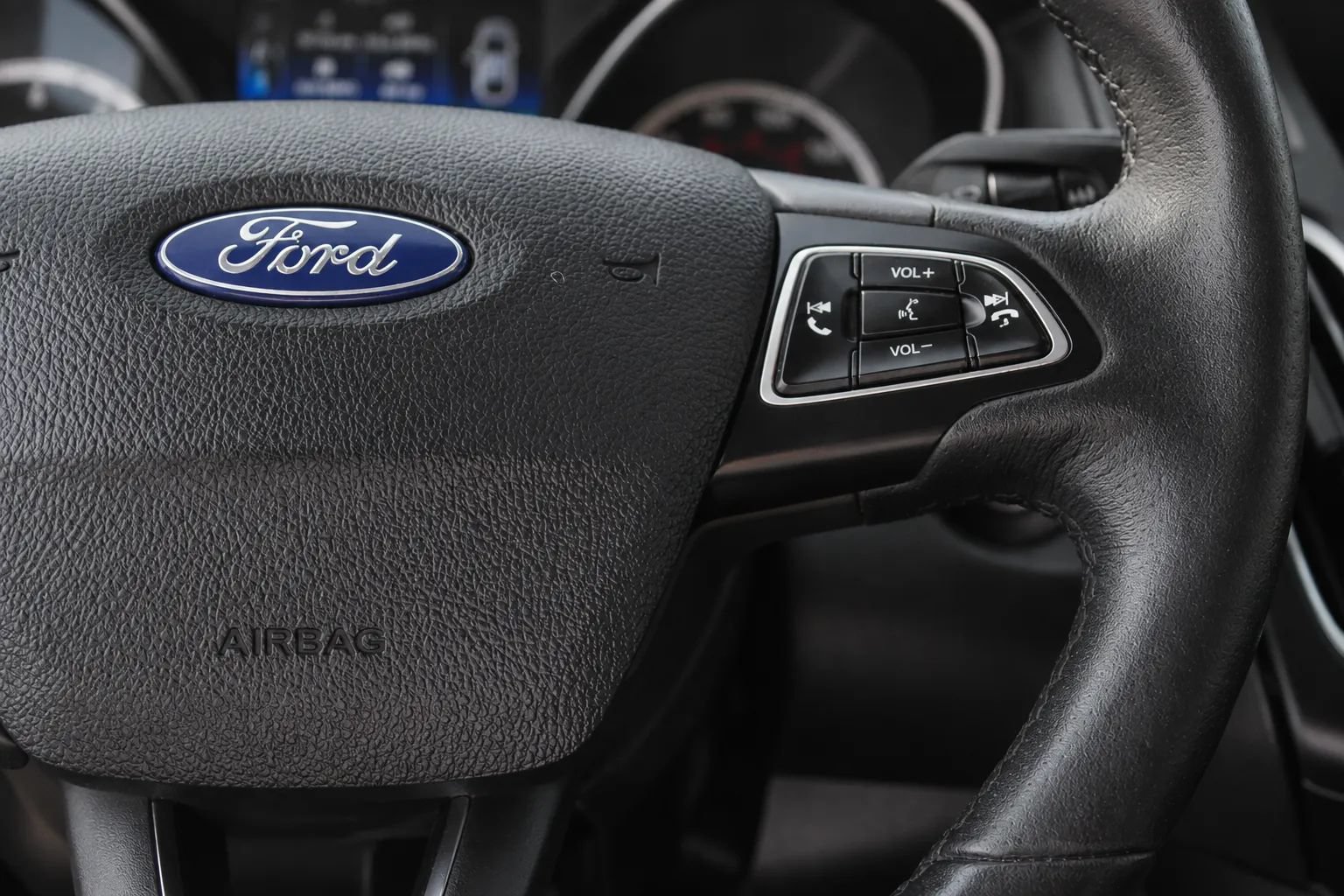 Used 2015 Ford Focus ST w/ Equipment Group 402A FWD image 13