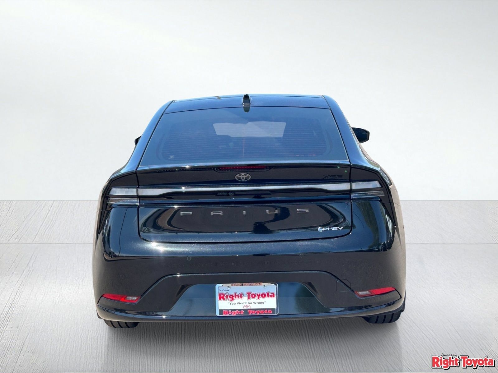 New 2027 Toyota Prius Plug-In Hybrid w/ Limited Premium Package FWD image 10