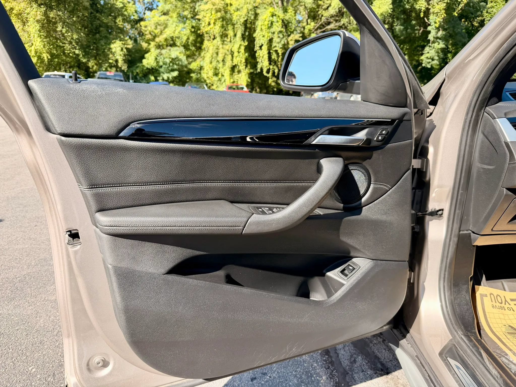 Used 2021 BMW X1 xDrive28i w/ Convenience Package AWD/4WD image 10