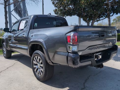 Certified 2022 Toyota Tacoma Limited image 8
