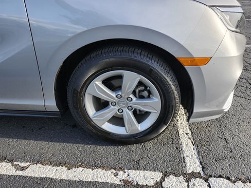 Used 2019 Honda Odyssey EX-L image 11