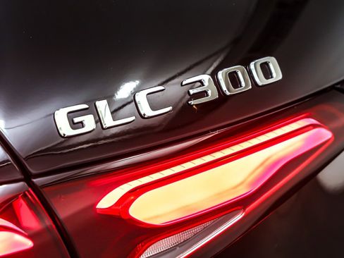 Certified 2025 Mercedes-Benz GLC 300 GLC 300 SUV image 11