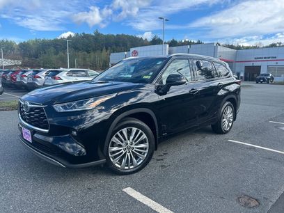 Used 2024 Toyota Highlander Platinum