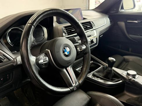 Used 2018 BMW M2 w/ Executive Package RWD image 9