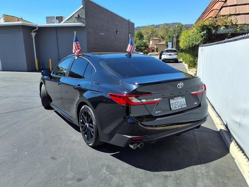 Certified 2025 Toyota Camry SE FWD image 6