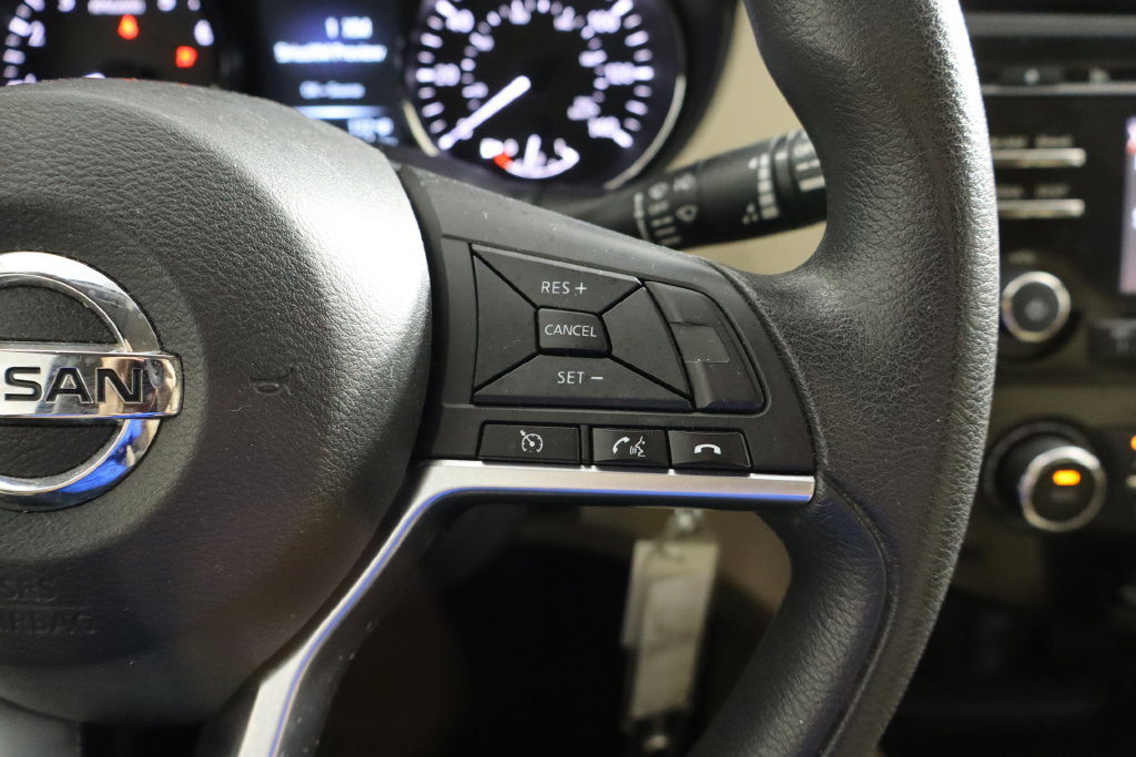 Used 2017 Nissan Rogue S AWD/4WD image 8