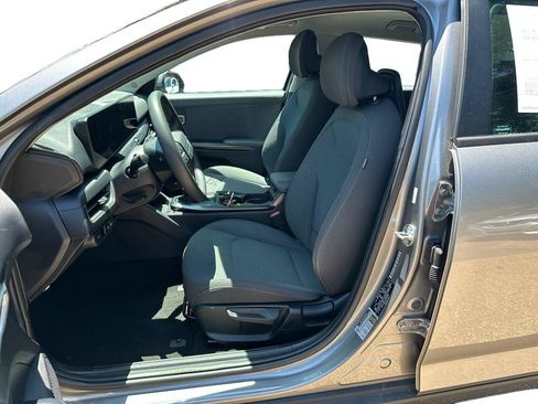 Used 2025 Kia K4 FWD image 8