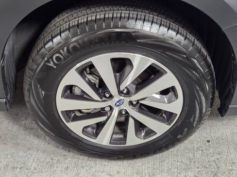 Certified 2025 Subaru Outback Premium AWD/4WD image 10