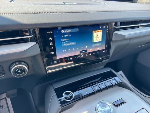 New 2026 Lincoln Navigator L Reserve w/ Jet Appearance Package image 14