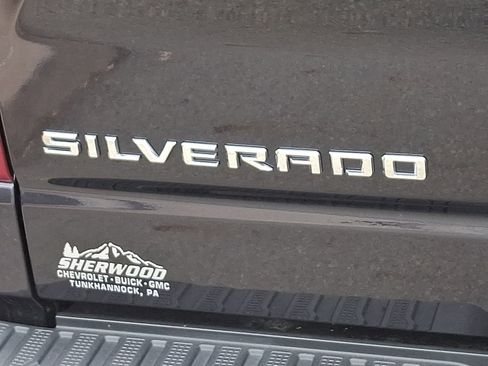 Used 2023 Chevrolet Silverado 1500 LT AWD/4WD image 30