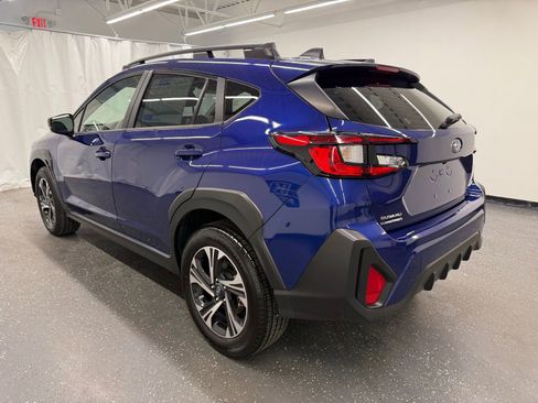 Used 2025 Subaru Crosstrek 2.0i Premium AWD/4WD image 3