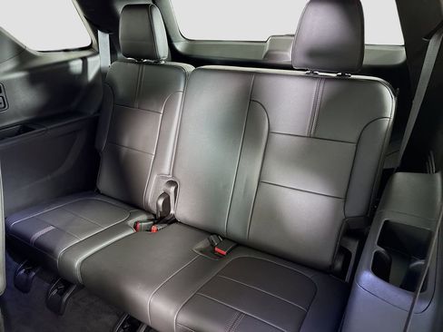 Certified 2022 Chevrolet Traverse RS image 31