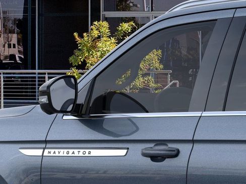 New 2026 Lincoln Navigator L Reserve AWD/4WD image 20