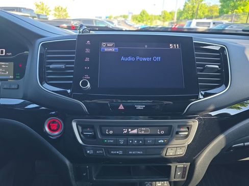 Certified 2023 Honda Ridgeline Black Edition image 9