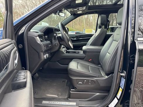 Certified 2024 GMC Yukon XL Denali w/ Max Trailering Package AWD/4WD image 28