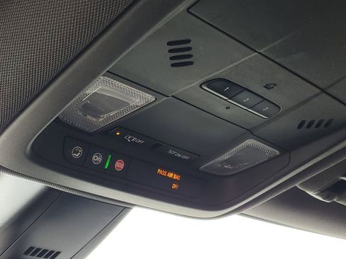 Used 2019 Chevrolet Blazer Premier w/ Driver Confidence II Package image 21