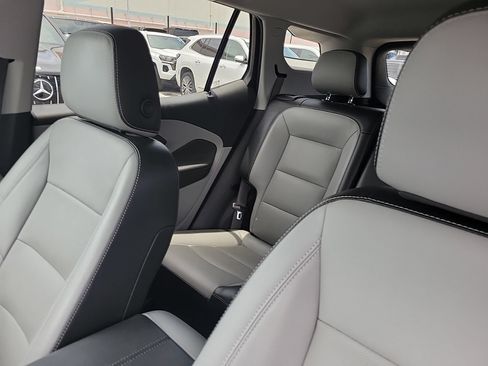 Used 2023 GMC Terrain SLT w/ LPO, Floor Liner Package FWD image 31
