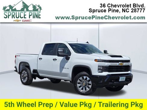 New 2026 Chevrolet Silverado 2500 Custom w/ Custom Value Package AWD/4WD image 1