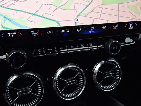 Used 2025 Chevrolet Blazer EV LT image 14