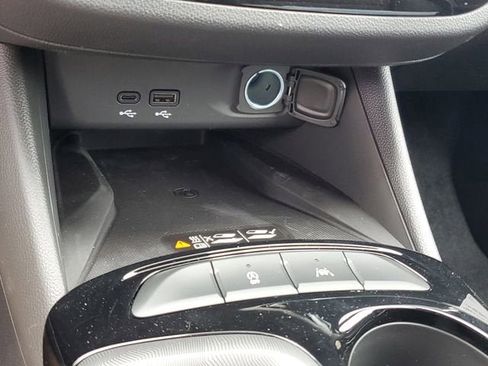 New 2026 Buick Envista Sport Touring w/ Convenience I Package FWD image 23