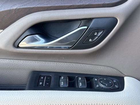 Used 2021 GMC Yukon Denali w/ Denali Premium Package image 25