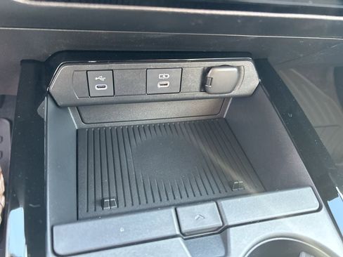 New 2026 Toyota Prius LE image 6