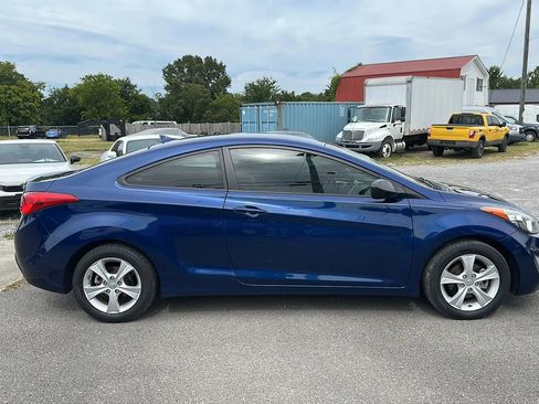 Used 2013 Hyundai Elantra image 3