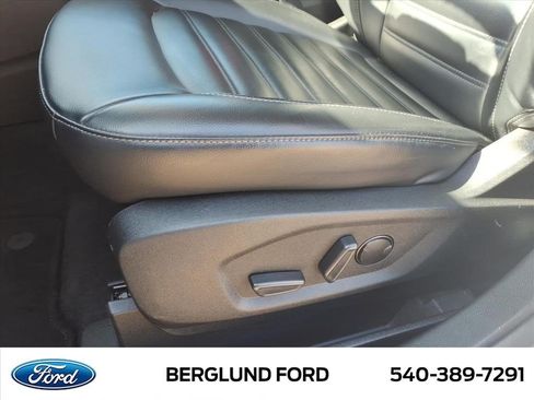 Used 2023 Ford Edge SEL AWD/4WD image 19