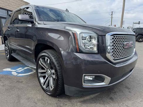 Used 2017 GMC Yukon Denali w/ Open Road Package image 3
