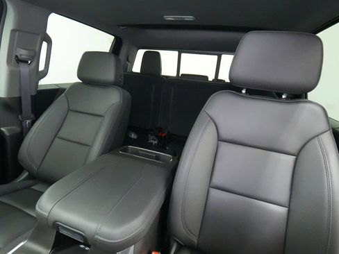 Used 2025 GMC Sierra 1500 Elevation w/ Elevation Premium Package AWD/4WD image 16